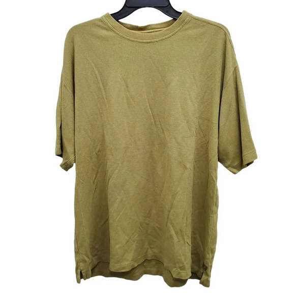 Tommy Bahama Men's Light Olive‎ Textured Silk Knit Basic Short Sleeve Shirt Sz L - Picture 1 of 6